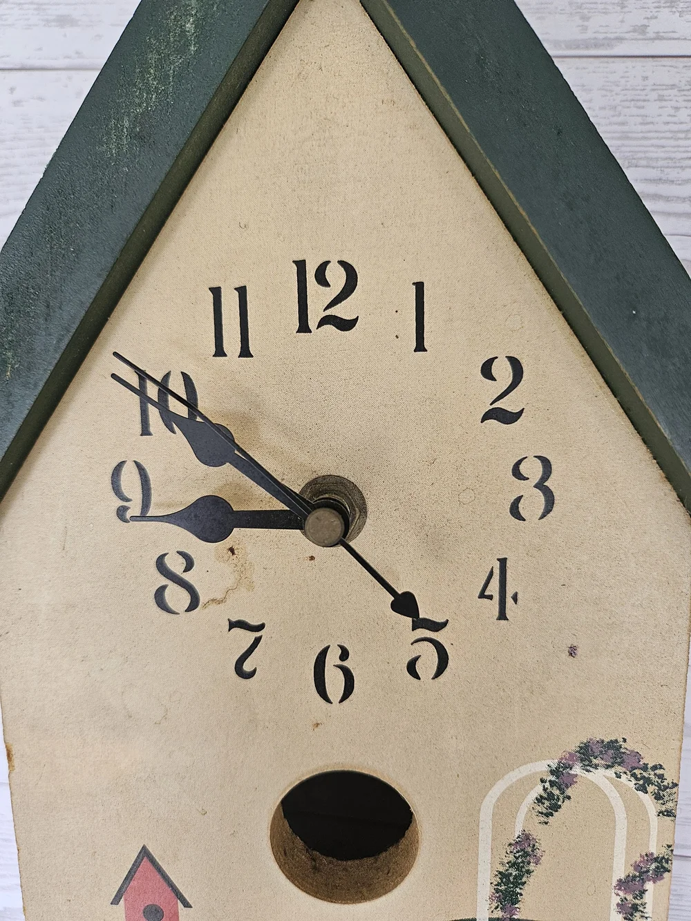 Green and Cream Birdhouse Wall Clock - Decorative Home Wall Decor